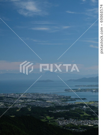 Scenery where you can see Lake Biwa and Lake Biwa Bridge Scenery where you can see Lake Biwa and Lake Biwa Bridge 69868574