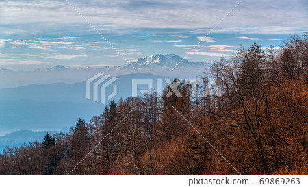 View on the Monte Rosa massif in autumn View on the Monte Rosa massif in autumn 69869263