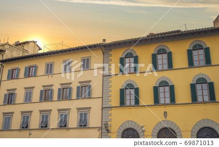 colored houses in the historic center of Rome. 69871013
