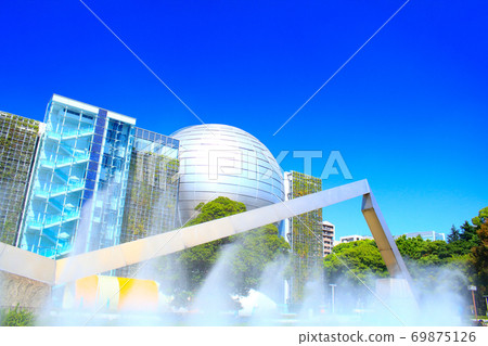 名古屋市科學館的風景和噴泉 名古屋市科學館的風景和噴泉 69875126