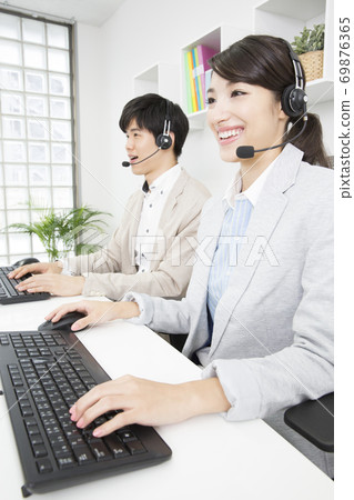Call center Call center 69876365