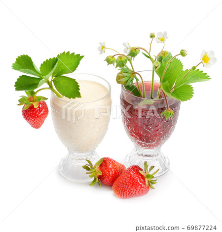 smoothie isolated on white background smoothie isolated on white background 69877224
