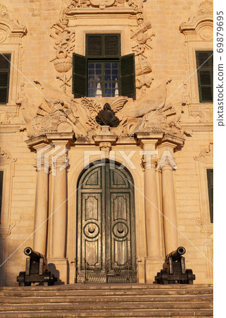 Castille Palace close-up, Valletta, Malta Castille Palace close-up, Valletta, Malta 69879695