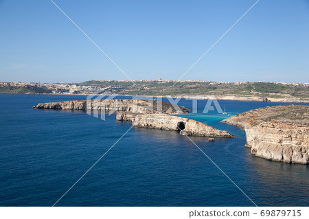 Blue Lagoon, Comino, Malta Blue Lagoon, Comino, Malta 69879715