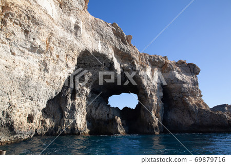 Crystal Lagoon grotto, Comino, Malta Crystal Lagoon grotto, Comino, Malta 69879716