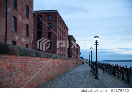 Albert Dock, Liverpool, UK 69879750