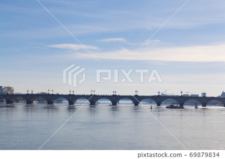 Pont de pierre, Bordeaux, France 69879834