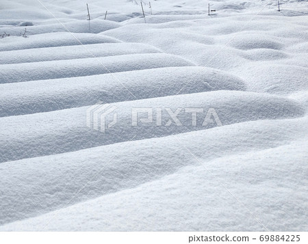 在外地下雪 在外地下雪 69884225