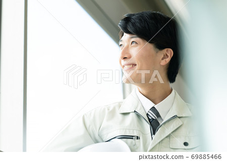 年輕人管理大樓 年輕人管理大樓 69885466