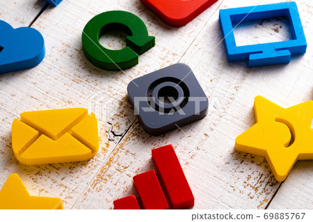 Icon colorful 3D model camera Icon colorful 3D model camera 69885767