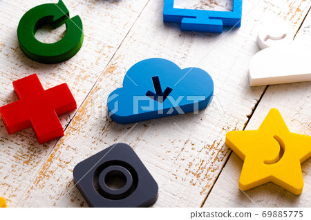 Icon colorful 3D model cloud Icon colorful 3D model cloud 69885775