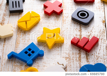 Icon colorful 3D model bookmark 69885780