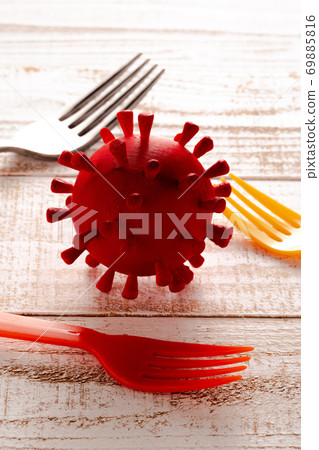 新的電暈病毒模型圖像 69885816