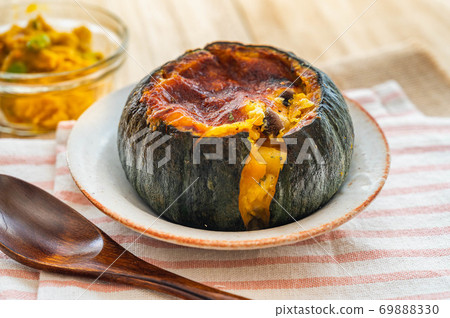 Entire pumpkin gratin 69888330