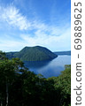 Lake Mashu, a mysterious lake 69889625