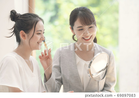 美容顧問美容顧問 美容顧問美容顧問 69897083