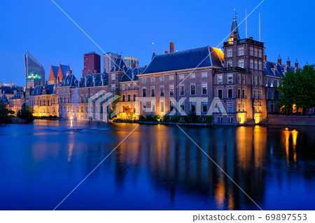 Hofvijver lake and Binnenhof , The Hague 69897553