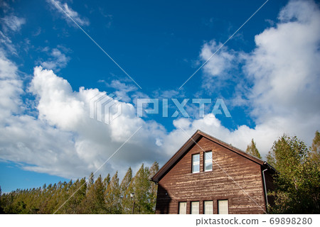 Makino Pick Land Building in Metasequoia Namiki, Makino Plateau, Shiga Prefecture Makino Pick Land Building in Metasequoia Namiki, Makino Plateau, Shiga Prefecture 69898280