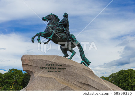 Monument of Russian emperor Peter the Great (The Bronze Horseman) - Saint-Petersburg Russia 69899350