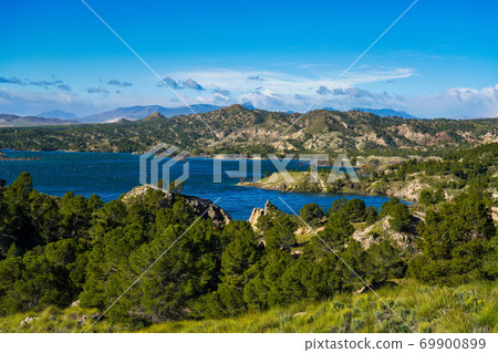 The Pantano Embalse de Alfonso XIII reservoir near Calasparra, Murcia. Spain The Pantano Embalse de Alfonso XIII reservoir near Calasparra, Murcia. Spain 69900899