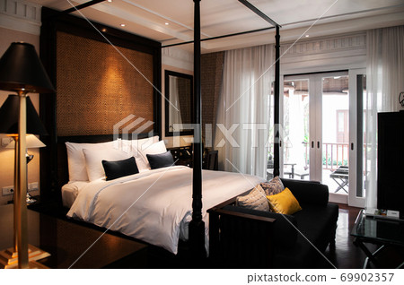 Resort style bedroom with four poster bed, Asian comtemporary bedroom decor Resort style bedroom with four poster bed, Asian comtemporary bedroom decor 69902357