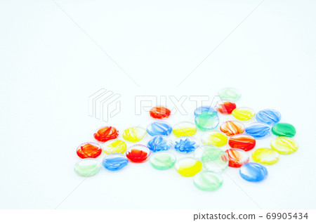 Marbles and Ojiki 69905434