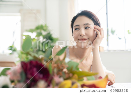 女人的美麗形象護膚 女人的美麗形象護膚 69908238