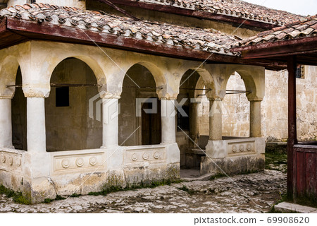 Medieval house in the ancient city-fortress Chufut-Kale in Crimea, Russia Medieval house in the ancient city-fortress Chufut-Kale in Crimea, Russia 69908620
