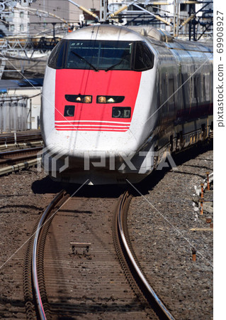 東眼 東眼 69908927