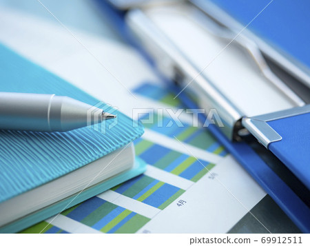 Business image · graph · binder · notebook 69912511