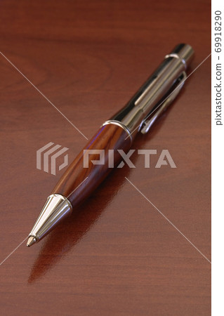 Single Pen 69918290