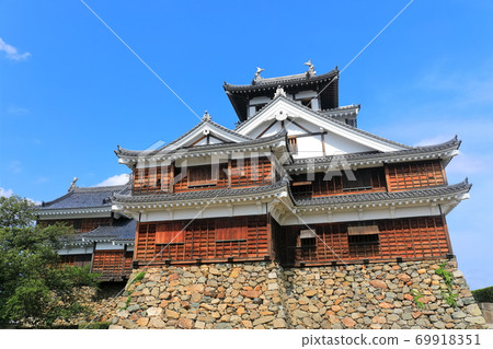 [京都府]福知山城在晴朗的天氣下 69918351
