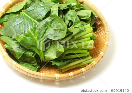 Cut spinach colander 69919140