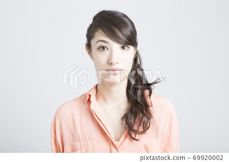 Female portrait Female portrait 69920002