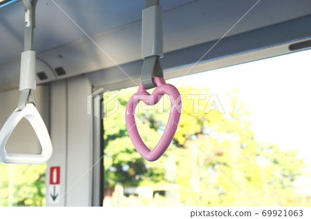 Heart straps installed on Fukui Railway Fukuram 69921063