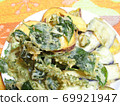 Vegetable tempura 69921947