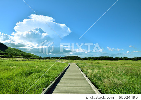 Kuju Chojahara Tadehara Marsh Kuju Chojahara Tadehara Marsh 69924499