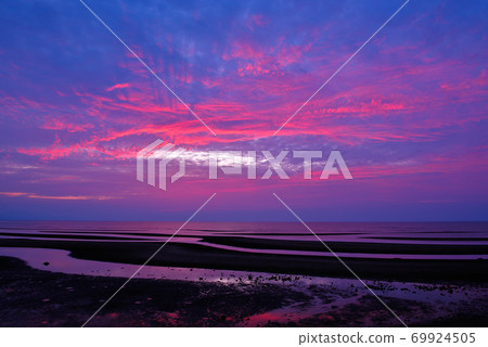 Matama coast evening view Matama coast evening view 69924505