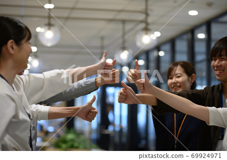 共享辦公室中的業務場景 69924971