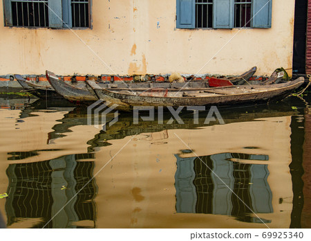 flooded Tonle Sap Lake 69925340