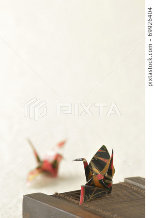Crane origami 69926404