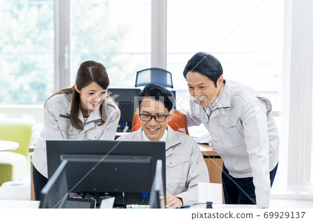 商人，工作服，辦公室，電腦 69929137