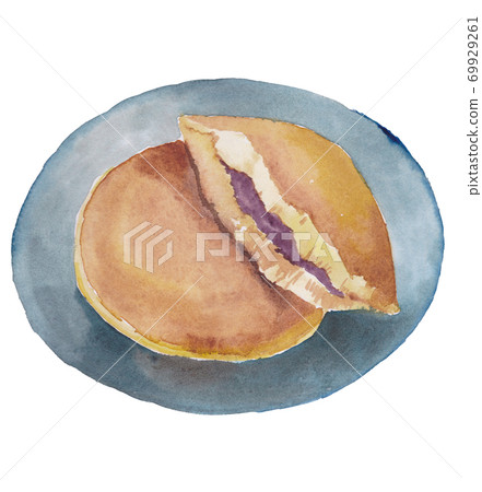 Dorayaki on a plate, watercolor material 69929261