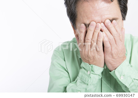 Middle men depressed 69930147