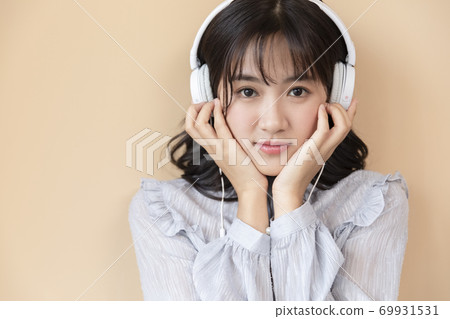 女性肖像 69931531