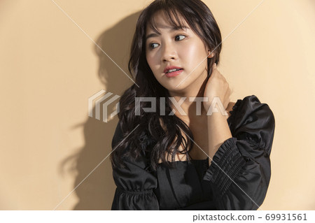 女性肖像 女性肖像 69931561