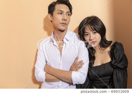 情侶肖像 69931609