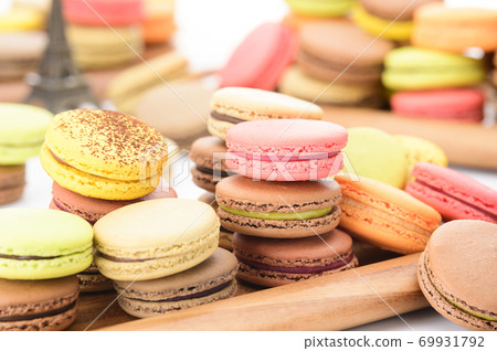 Lots of macaroons (photographing cooperation Milty Coco) Lots of macaroons (photographing cooperation Milty Coco) 69931792