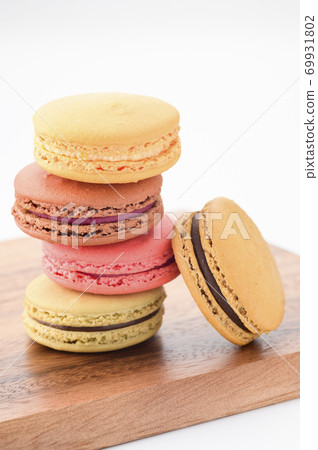 Stacked macaroons (photographing cooperation Milty Coco) Stacked macaroons (photographing cooperation Milty Coco) 69931802