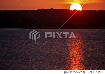Lake Kutcharo sunset in Okhotsk Lake Kutcharo sunset in Okhotsk 69933458